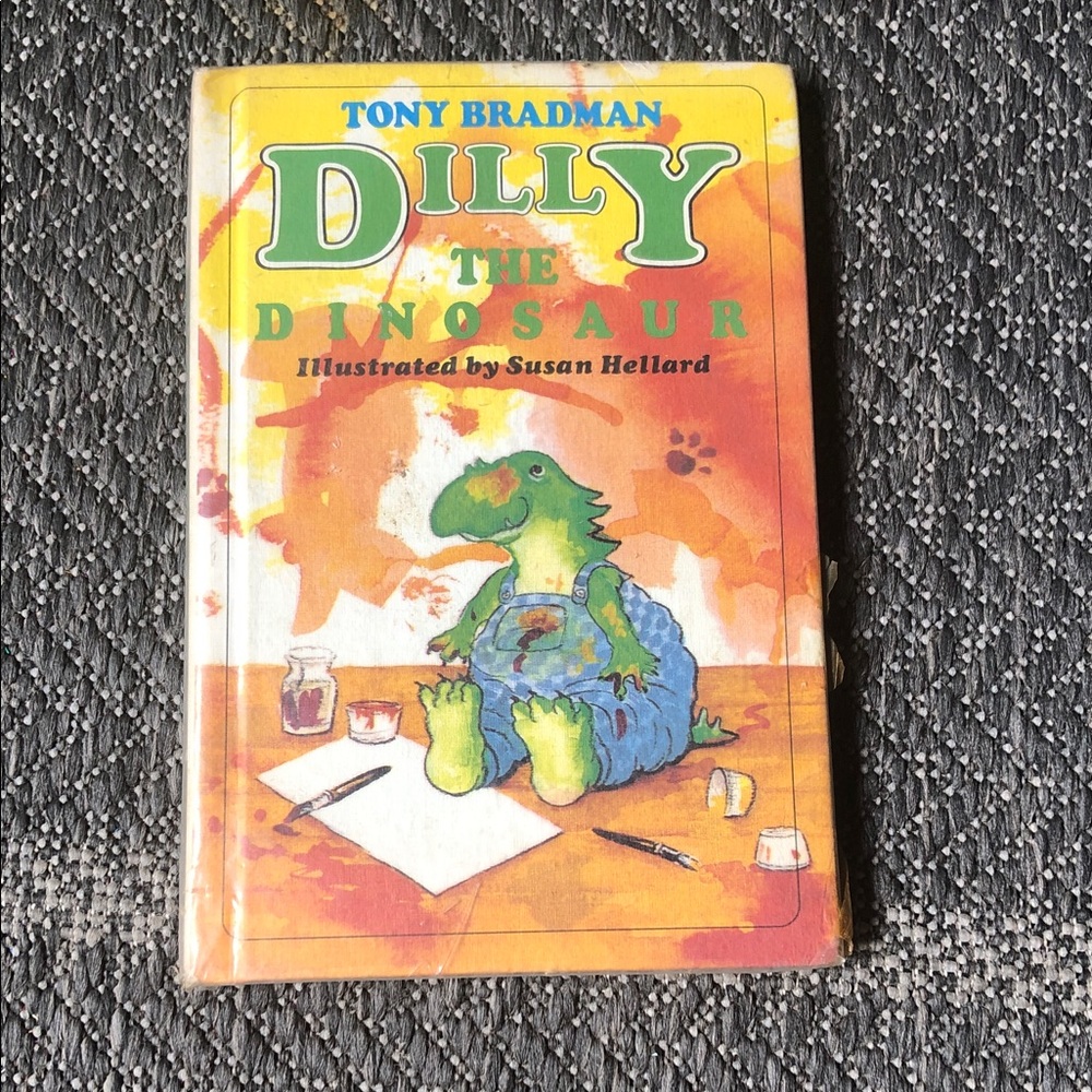 Tony Bradman Dilly The Dinosaur Children's 1986 vintage Book